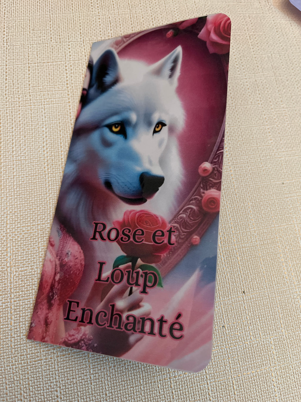 Rose et Loup Enchanté